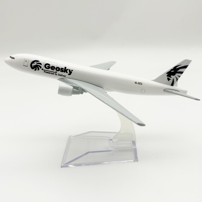 16cm Georgia B767 Toy Airplane - Model Kit Airplane review and price